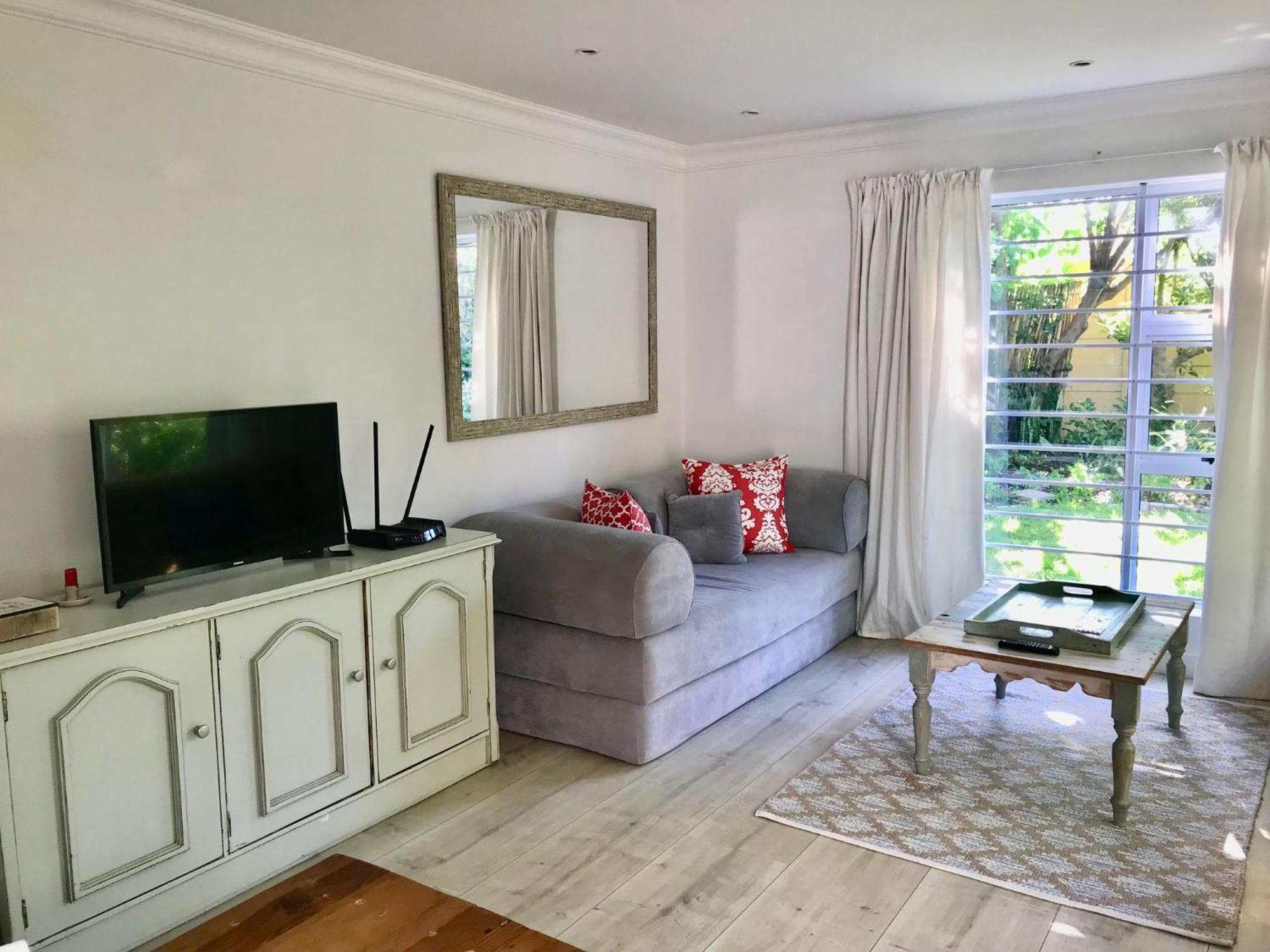 Sunset Beach Living Guesthouse Cape Town Exterior photo
